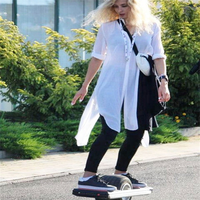 700W электрическое колесо Hoverboard 18-25km скейтборда одно со стабилизированной автошиной